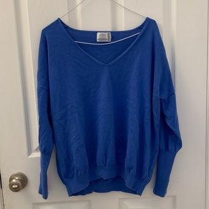 Escales Paris Blue V-Neck Sweater
